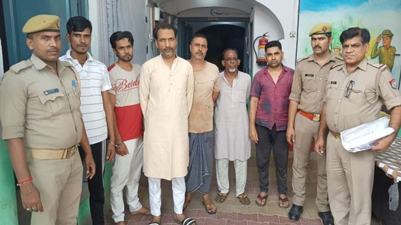 सहारनपुर: घर में चोरी छिपे चल रहा था गोकशी का कारोबार, पुलिस ने छापा मार कर 6 लोगों को किया गिरफ्तार