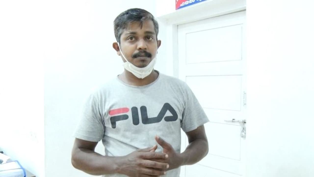 പന്ത്രണ്ടു വയസുകാരിക്ക് മുൻപിൽ നഗ്നത പ്രദർശനം നടത്തിയ യുവാവിനെ അറസ്റ്റില് പന്ത്രണ്ടു വയസുകാരിക്ക് മുൻപിൽ നഗ്നത പ്രദർശനം നടത്തിയ യുവാവിനെ അറസ്റ്റില്