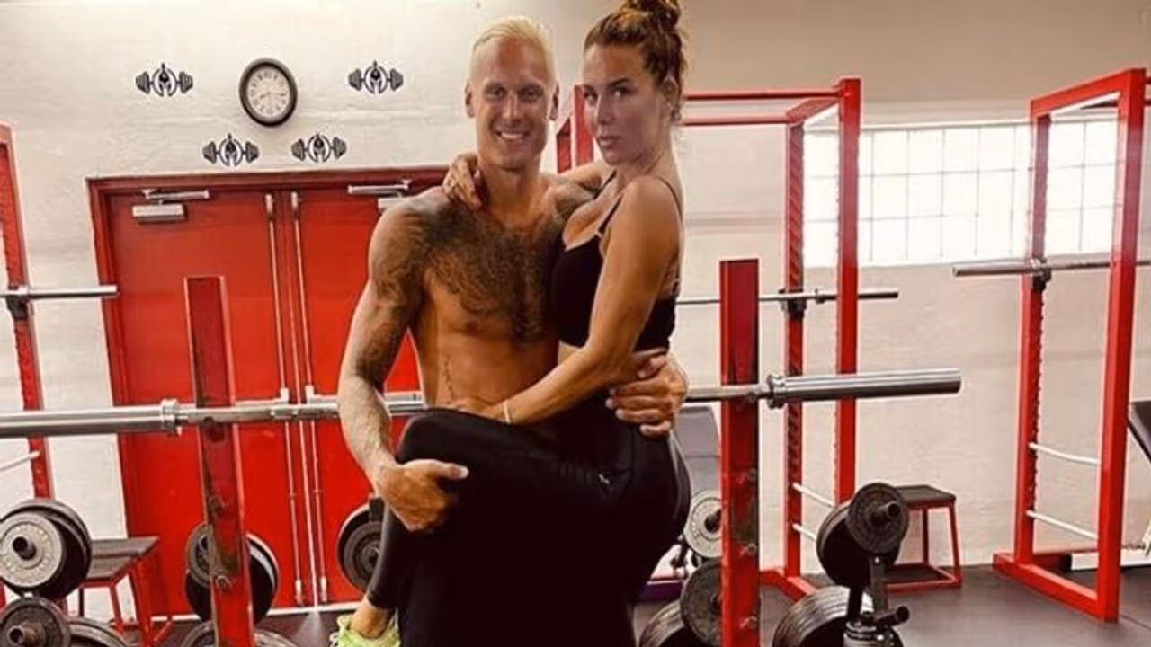 इस खिलाड़ी की बीवी ने शेयर किया बेडरूम सीक्रेट, कहा खेल में बेहतरीन प्रदर्शन के लिए 2 घंटे बनाते है रिलेशन