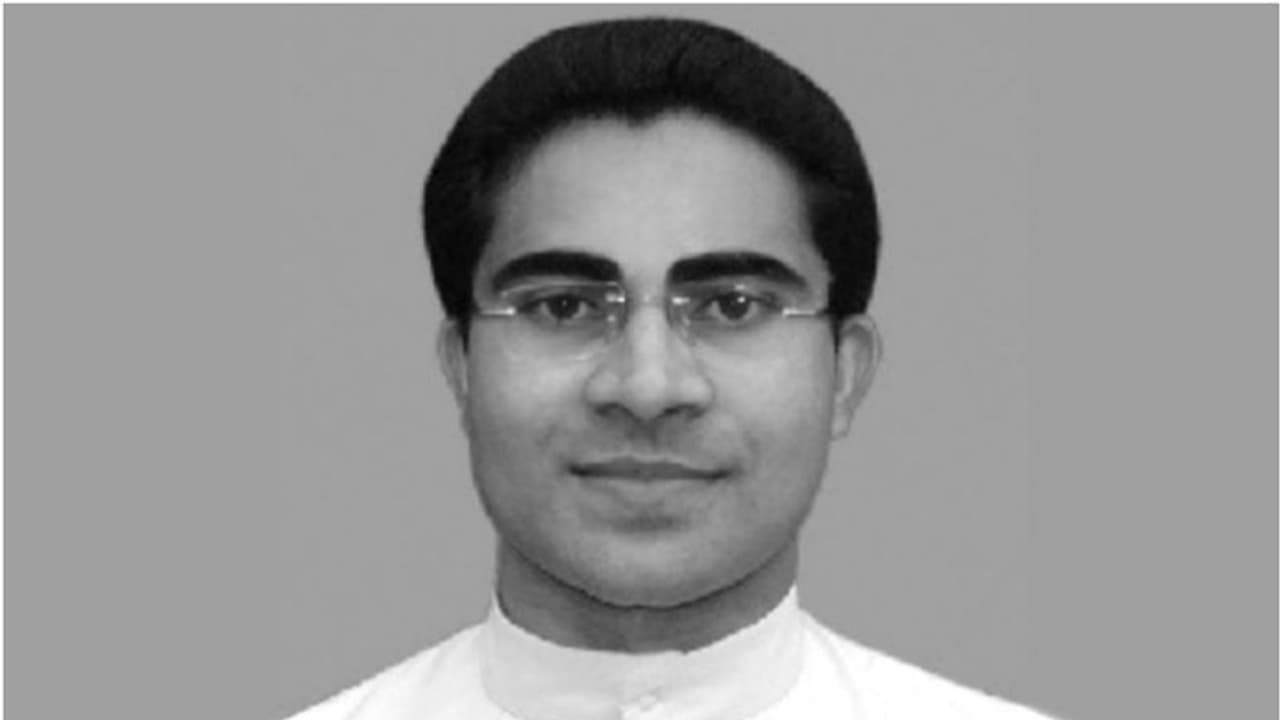 മലയാളി വൈദികന് ജര്മ്മനിയില് തടാകത്തില് മുങ്ങി മരിച്ചു മലയാളി വൈദികന് ജര്മ്മനിയില് തടാകത്തില് മുങ്ങി മരിച്ചു