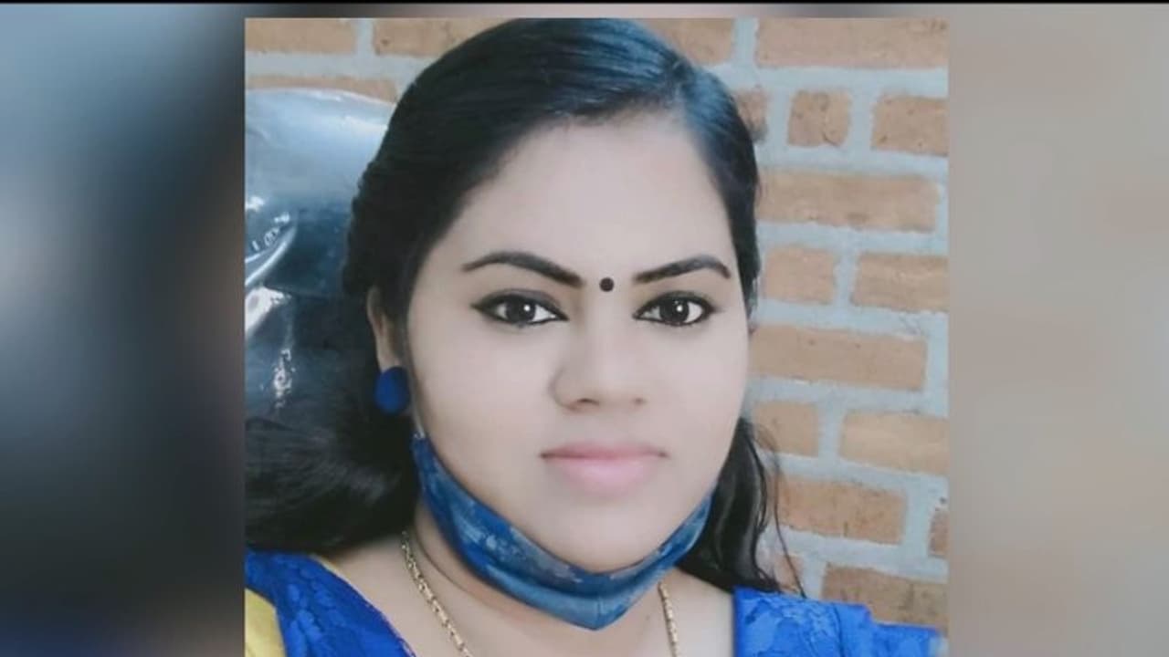 പുറമറ്റം പഞ്ചായത്ത് പ്രസിഡന്റിനെ കയ്യേറ്റം ചെയ്ത സംഭവം; 5 സിപിഎം പ്രവർത്തകർ അറസ്റ്റിൽ പുറമറ്റം പഞ്ചായത്ത് പ്രസിഡന്റിനെ കയ്യേറ്റം ചെയ്ത സംഭവം; 5 സിപിഎം പ്രവർത്തകർ അറസ്റ്റിൽ