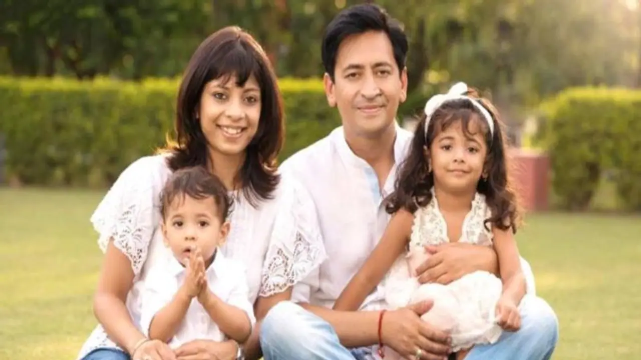 बचपन में देखा करते थे कबाड़ी बनने का सपना, बड़े हुए तो बन गए आईएएस, सोशल मीडिया पर खूब रहती है चर्चा 