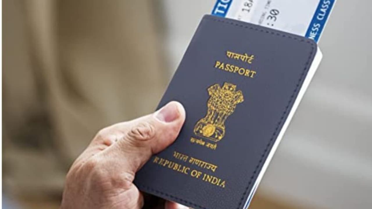 ബോർഡിങ് പാസ് നൽകുന്നതിന് അധിക പണം ഈടാക്കരുത്, വിലക്കി വ്യോമയാന മന്ത്രാലയം ബോർഡിങ് പാസ് നൽകുന്നതിന് അധിക പണം ഈടാക്കരുത്, വിലക്കി വ്യോമയാന മന്ത്രാലയം