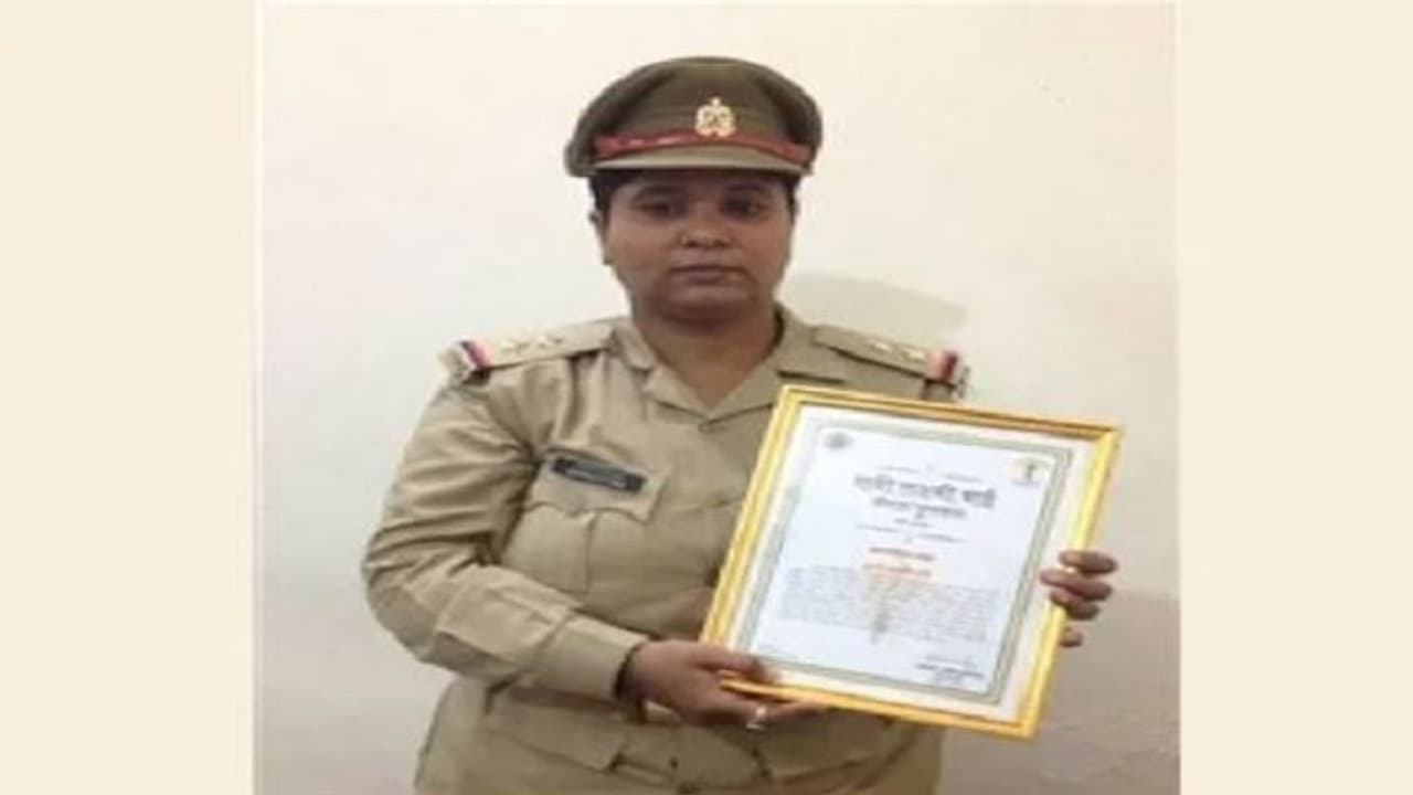 50 हजार की घूस लेते महिला दारोगा को क्राइम ब्रांच ने किया गिरफ्तार, पुलिस की जांच में खुले कई चौंकाने वाले राज