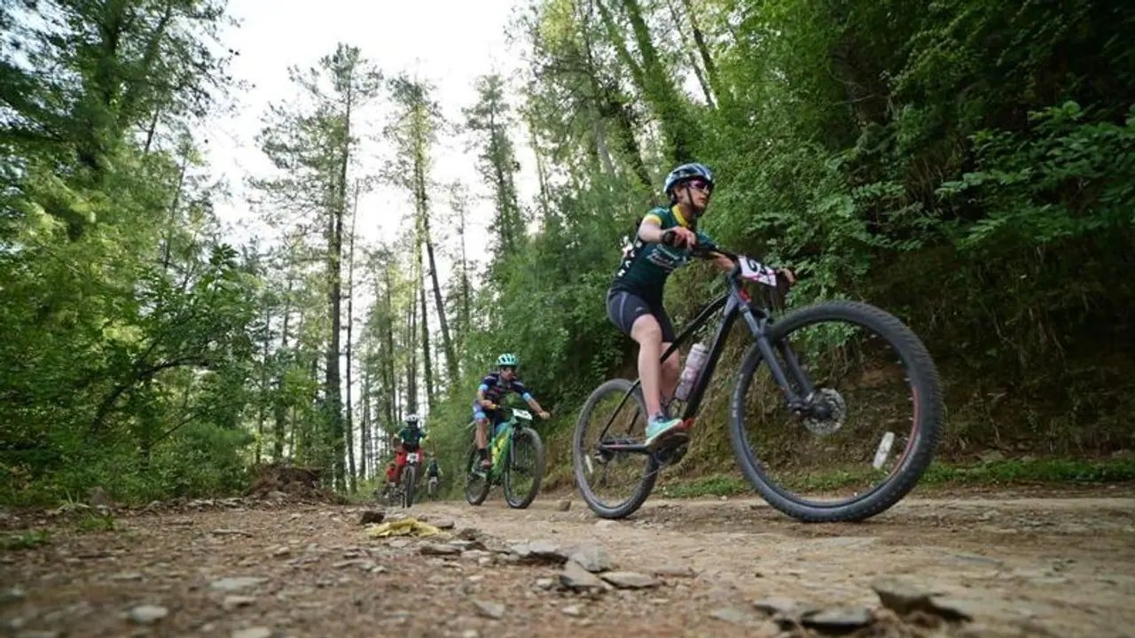 MTB ಹಿಮಾಚಲ ಪ್ರದೇಶ ಮೌಂಟೈನ್ ಸೈಕ್ಲಿಂಗ್, ಮೊದಲ ಹಂತದಲ್ಲಿ 54 ರೈಡರ್ಗಳಿಂದ 80 ಕಿ.ಮೀ ಪ್ರಯಾಣ! MTB ಹಿಮಾಚಲ ಪ್ರದೇಶ ಮೌಂಟೈನ್ ಸೈಕ್ಲಿಂಗ್, ಮೊದಲ ಹಂತದಲ್ಲಿ 54 ರೈಡರ್ಗಳಿಂದ 80 ಕಿ.ಮೀ ಪ್ರಯಾಣ!