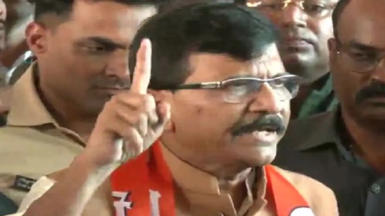 संजय राउत की मुश्किलें और बढ़ी: ED जांच में महिला की एंट्री, रेप व हत्या की धमकी का केस संजय राउत की मुश्किलें और बढ़ी: ED जांच में महिला की एंट्री, रेप व हत्या की धमकी का केस