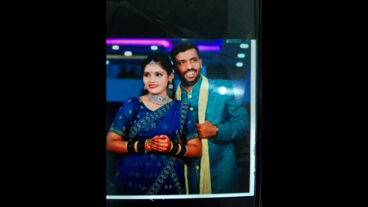 ಸಾವನ್ನಪ್ಪಿದ ವರ, ವಧುವಿನ ಸ್ಥಿತಿ ಗಂಭೀರ, ತಿಂಗಳು ತುಂಬುವ ಮೊದಲೇ ಸಂಸಾರ ಛಿದ್ರ
