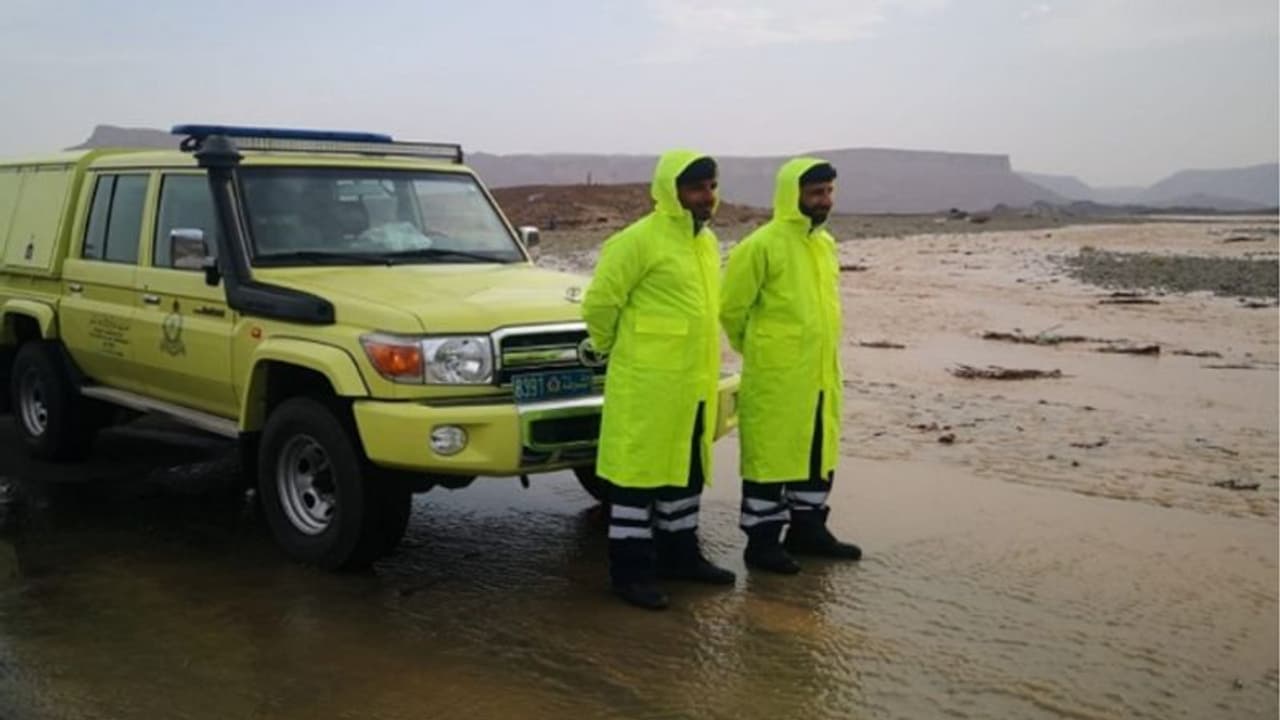 ഒമാന്റെ വിവിധ ഭാഗങ്ങളില് ശനിയാഴ്ചയും മഴ; ജാഗ്രതാ നിര്ദേശവുമായി അധികൃതര് ഒമാന്റെ വിവിധ ഭാഗങ്ങളില് ശനിയാഴ്ചയും മഴ; ജാഗ്രതാ നിര്ദേശവുമായി അധികൃതര്