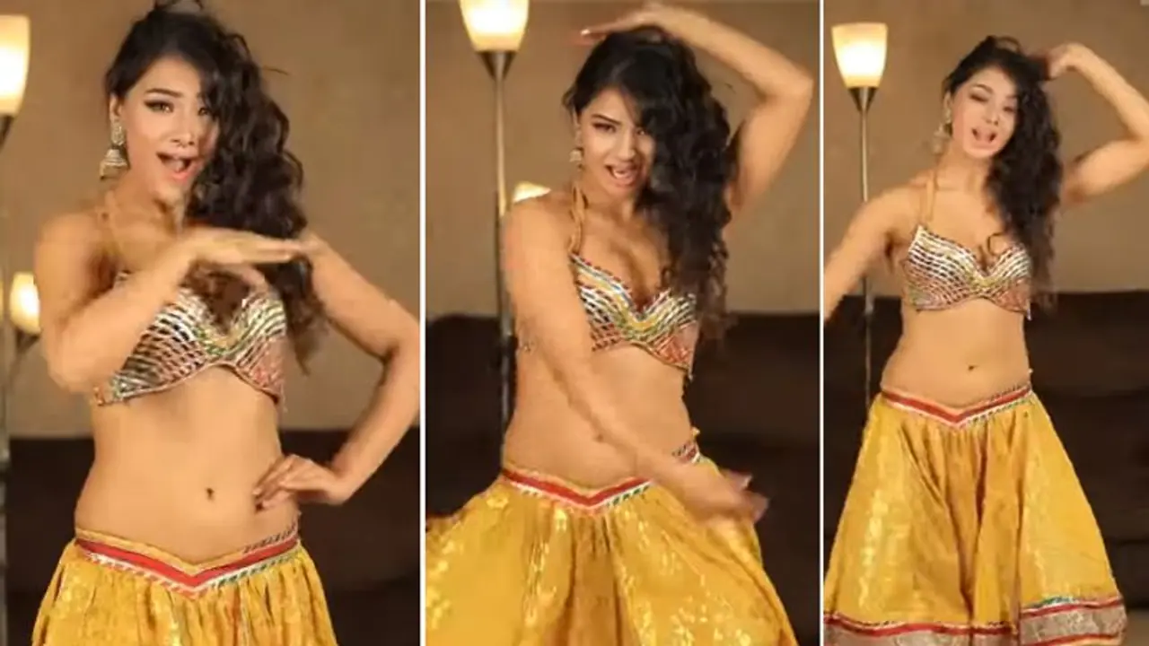 सेक्सी ठुमके लगा नम्रता मल्ला ने डांस फ्लोर पर इशकजादे के गाने झल्ला वल्लाह पर दिखाएं जबरदस्त मूव्स सेक्सी ठुमके लगा नम्रता मल्ला ने डांस फ्लोर पर इशकजादे के गाने झल्ला वल्लाह पर दिखाएं जबरदस्त मूव्स