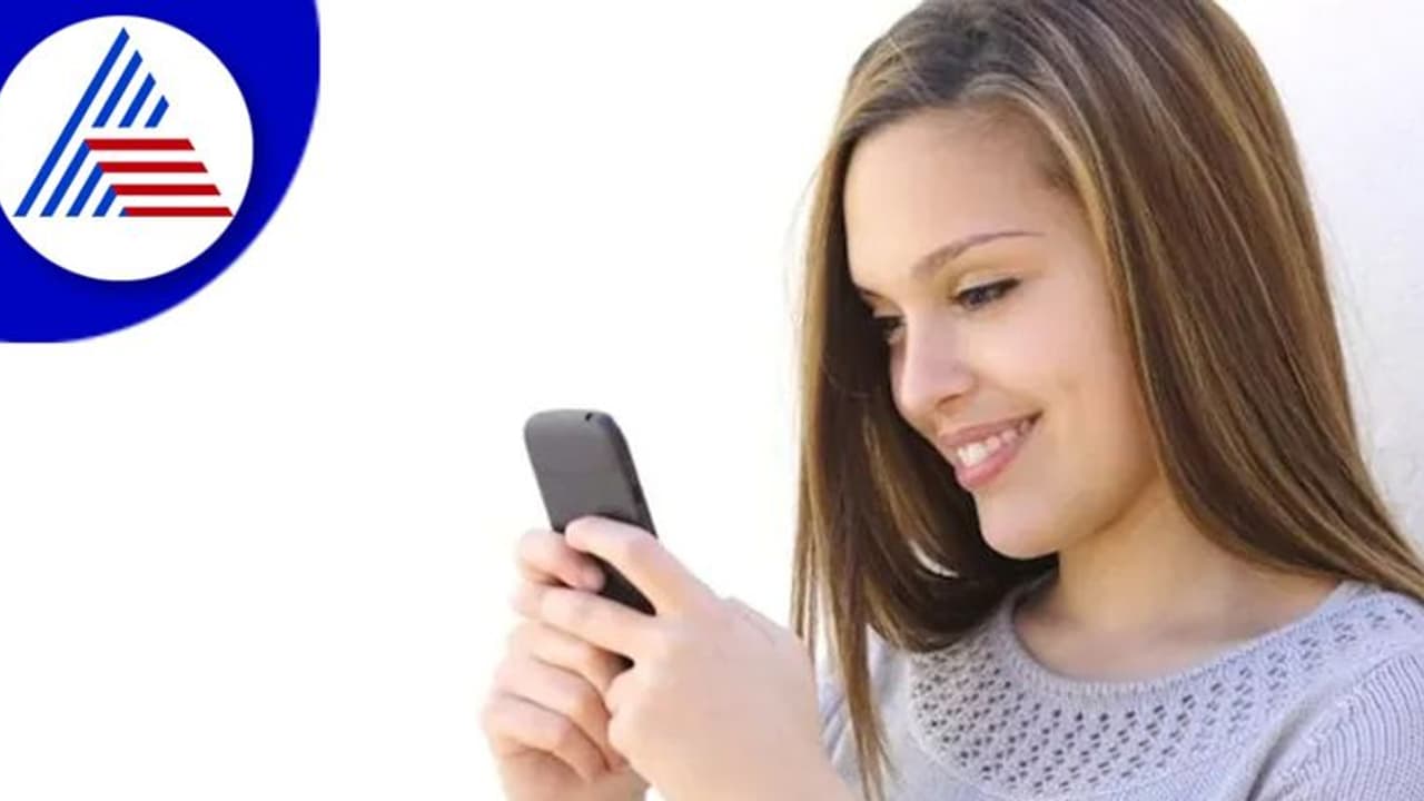 ಮೇಷದಿಂದ ಕುಂಭದವರೆಗೆ; ಈ ರಾಶಿಯ ಜನರು ಫೋನಿಗೇ ಅಂಟಿಕೊಂಡಿರುತ್ತಾರೆ! ಮೇಷದಿಂದ ಕುಂಭದವರೆಗೆ; ಈ ರಾಶಿಯ ಜನರು ಫೋನಿಗೇ ಅಂಟಿಕೊಂಡಿರುತ್ತಾರೆ!