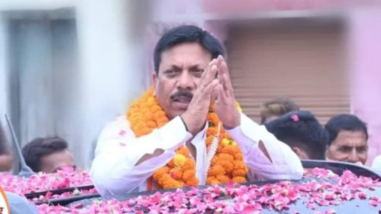  रामपुर उपचुनाव जीतने के बाद घनश्याम सिंह लोधी का रिएक्शन आया सामने, जानिए क्या कुछ कहा