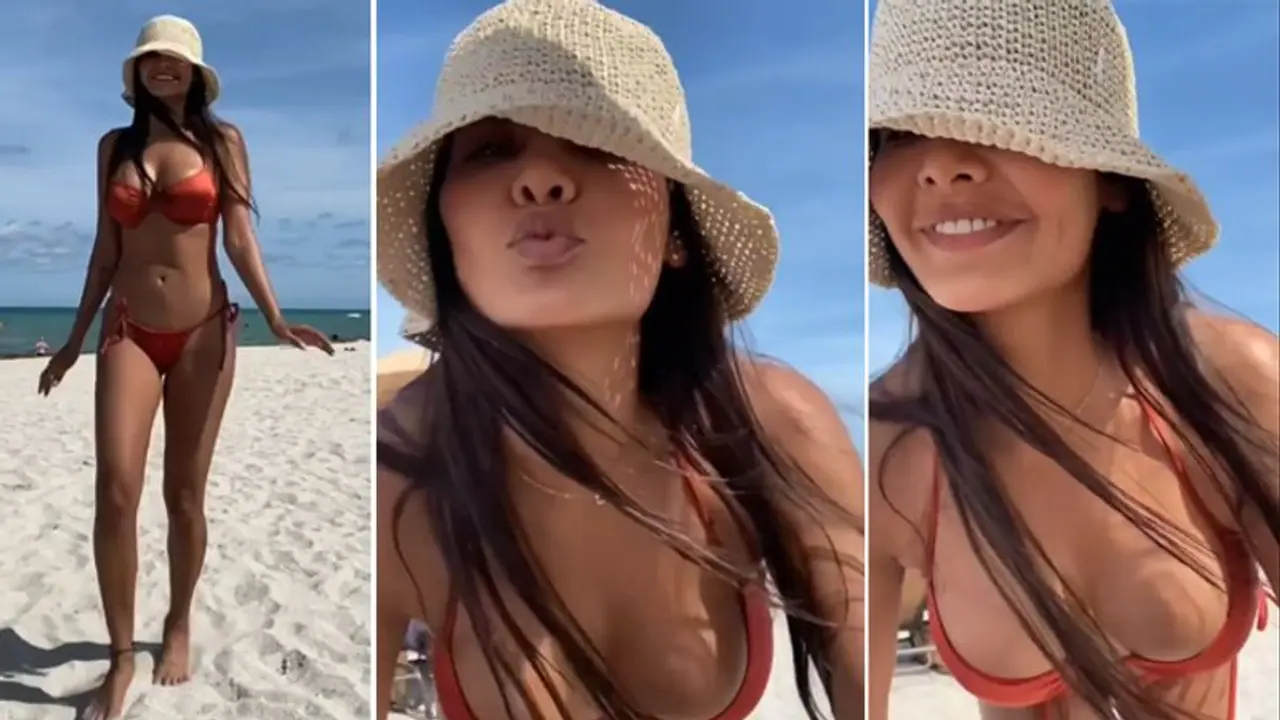 'आश्रम' की सोनिया का बीच पर यह अवतार देखा तो लोग बोले वाह इसे कहते हैं हॉट फिगर 'आश्रम' की सोनिया का बीच पर यह अवतार देखा तो लोग बोले वाह इसे कहते हैं हॉट फिगर