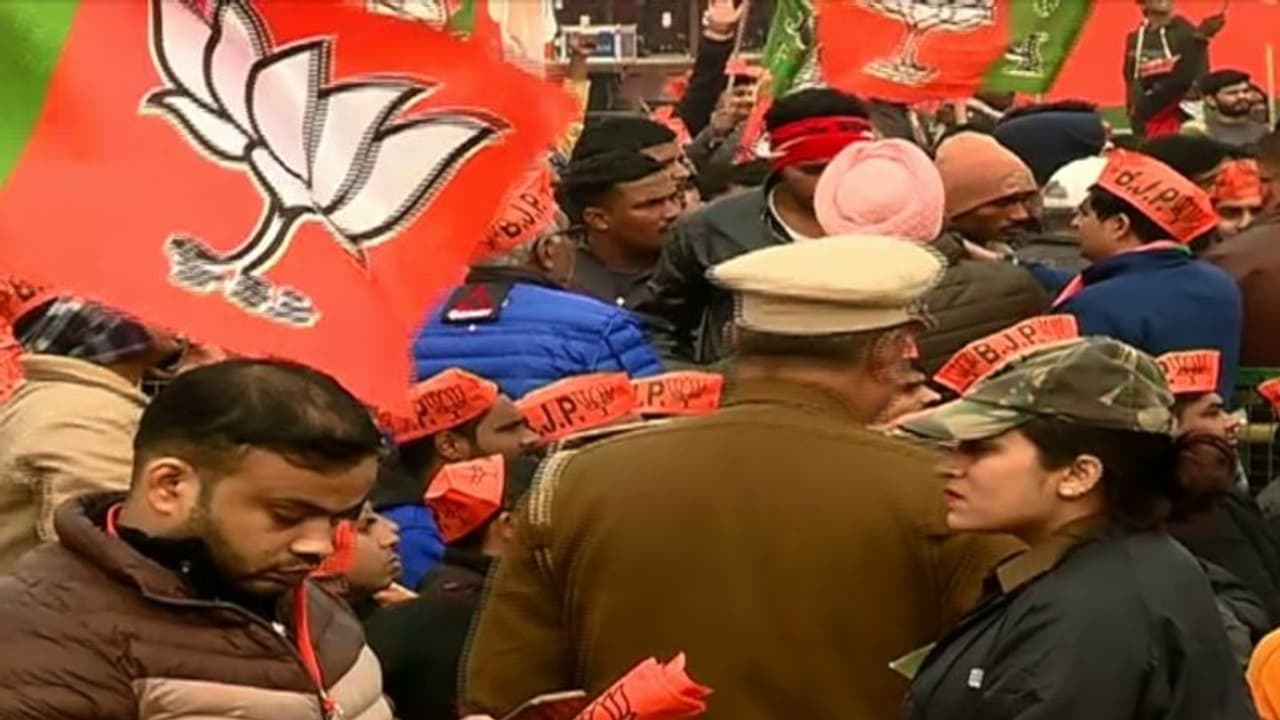 ഉപതെരഞ്ഞെടുപ്പുകളിൽ നേട്ടം കൊയ്ത് ബിജെപി, സമാജ്‍വാദി പാർട്ടിക്കും ആം ആദ്‍മിക്കും തിരിച്ചടി