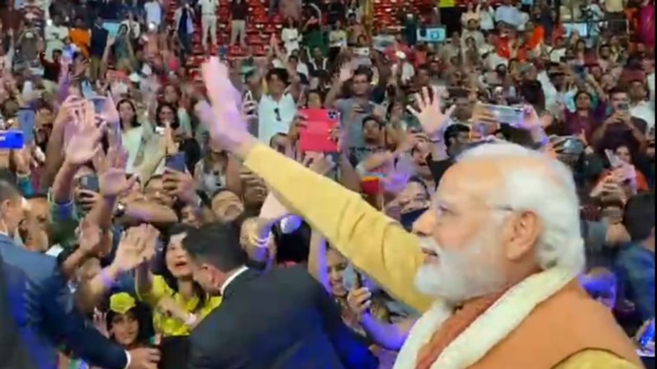 ಪ್ರಜಾಪ್ರಭುತ್ವ ನಮ್ಮ ಹೆಮ್ಮೆ, ಆದರೆ ಸದ್ದಡಗಿಸುವ ಪಯತ್ನ ನಡೆದಿತ್ತು, ಜರ್ಮನಿಯಲ್ಲಿ ಮೋದಿ ಭಾಷಣ ಪ್ರಜಾಪ್ರಭುತ್ವ ನಮ್ಮ ಹೆಮ್ಮೆ, ಆದರೆ ಸದ್ದಡಗಿಸುವ ಪಯತ್ನ ನಡೆದಿತ್ತು, ಜರ್ಮನಿಯಲ್ಲಿ ಮೋದಿ ಭಾಷಣ