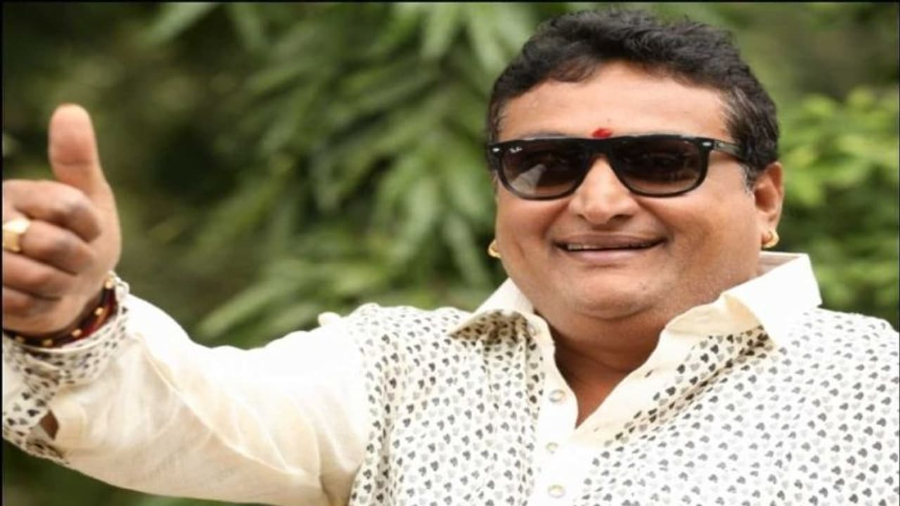 వైసీపీ నుంచి జనసేన లోకి 30 ఇయర్స్ యాక్టర్, పశ్చాత్తాపంలో పృథ్వీరాజ్ వైసీపీ నుంచి జనసేన లోకి 30 ఇయర్స్ యాక్టర్, పశ్చాత్తాపంలో పృథ్వీరాజ్