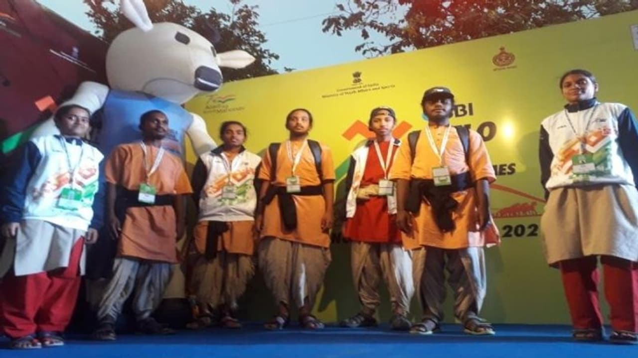 கேலோ இந்தியா போட்டி: களரியில் 2 பதக்கங்கள் வென்ற சமஸ்கிரிதி மாணவர்கள்! கேலோ இந்தியா போட்டி: களரியில் 2 பதக்கங்கள் வென்ற சமஸ்கிரிதி மாணவர்கள்!