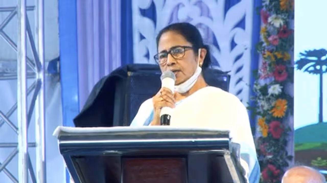 মমতার বাড়ি নাকি কলকাতা পুলিশের হেডকোয়ার্টার , জেরায় বলল হাফিজুল মমতার বাড়ি নাকি কলকাতা পুলিশের হেডকোয়ার্টার , জেরায় বলল হাফিজুল