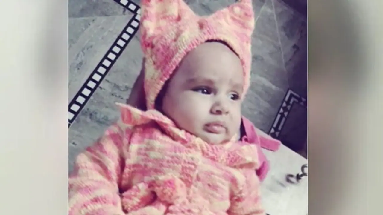 इमोशनल खबरः 2 दिन से मां को ढूंढ़ रही 10 माह की बच्ची, कस्टडी के लिए नाना नानी व दादा दादी में संग्राम इमोशनल खबरः 2 दिन से मां को ढूंढ़ रही 10 माह की बच्ची, कस्टडी के लिए नाना नानी व दादा दादी में संग्राम