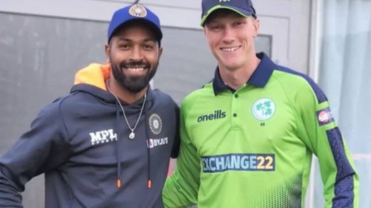 பையன் செம டேலண்ட்.. ஐபிஎல்லில் கண்டிப்பா ஆடுவான்! அயர்லாந்து இளம் வீரருக்கு பேட் கொடுத்து புகழ்ந்த பாண்டியா பையன் செம டேலண்ட்.. ஐபிஎல்லில் கண்டிப்பா ஆடுவான்! அயர்லாந்து இளம் வீரருக்கு பேட் கொடுத்து புகழ்ந்த பாண்டியா