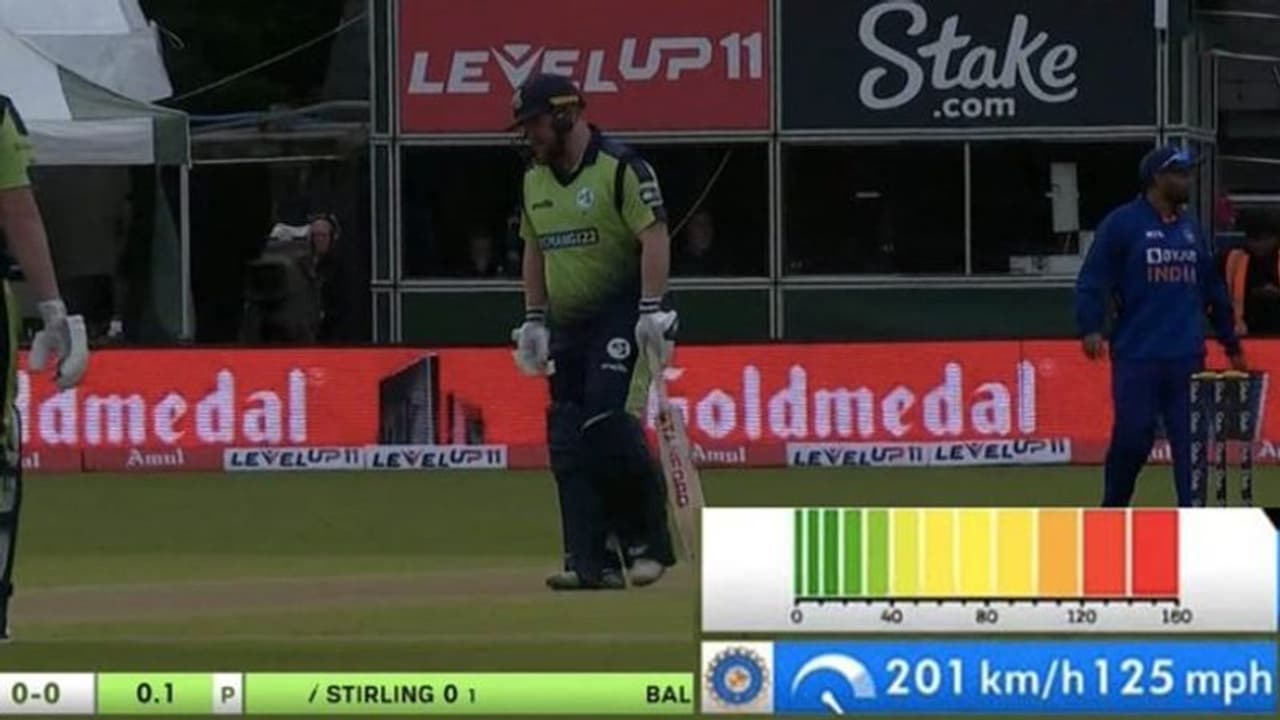 അക്തറോ ഉമ്രാന് മാലിക്കോ അല്ല വേഗമേറിയ ബൗളര്; ഭുവനേശ്വര് കുമാറിന്റെ വേഗം കണ്ട് ഞെട്ടി ആരാധകര് അക്തറോ ഉമ്രാന് മാലിക്കോ അല്ല വേഗമേറിയ ബൗളര്; ഭുവനേശ്വര് കുമാറിന്റെ വേഗം കണ്ട് ഞെട്ടി ആരാധകര്