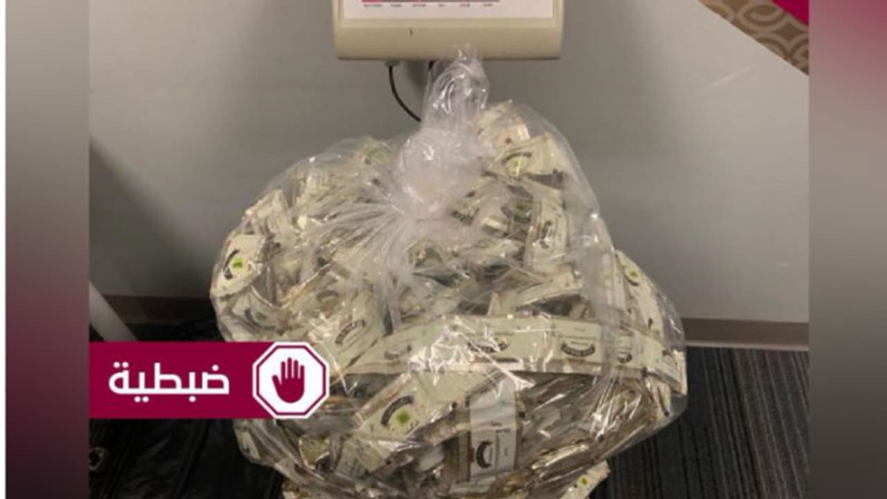 നിരോധിത പുകയില ഉത്പന്നങ്ങള്‍ കടത്താന്‍ ശ്രമിച്ച യാത്രക്കാരന്‍ ദോഹ വിമാനത്താവളത്തില്‍ പിടിയില്‍