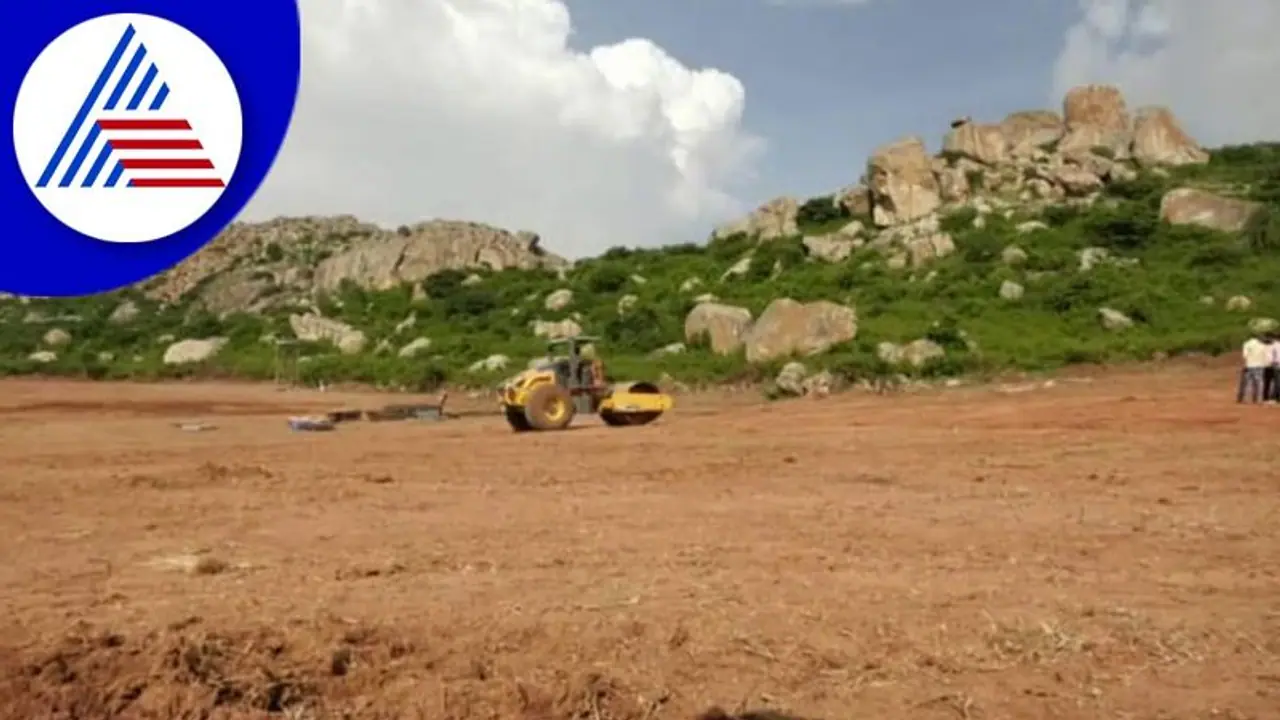 Kolar: ಶತಶೃಂಗ ಬೆಟ್ಟವನ್ನು ಕಬಳಿಕೆ ಮಾಡಲು ಬಿಡಲ್ಲ: ಸಂಸದ ಮುನಿಸ್ವಾಮಿ Kolar: ಶತಶೃಂಗ ಬೆಟ್ಟವನ್ನು ಕಬಳಿಕೆ ಮಾಡಲು ಬಿಡಲ್ಲ: ಸಂಸದ ಮುನಿಸ್ವಾಮಿ