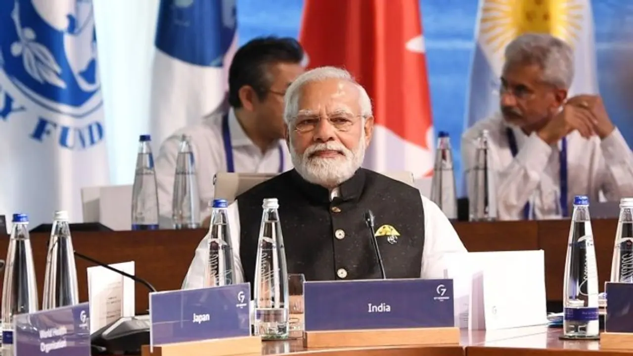 G7 Summit 2022 র অধিবেশনে প্রধানমন্ত্রী মোদী, বললেন নারী উন্নয়নে জোর দিয়ে উন্নতির পথে ভারত G7 Summit 2022 র অধিবেশনে প্রধানমন্ত্রী মোদী, বললেন নারী উন্নয়নে জোর দিয়ে উন্নতির পথে ভারত