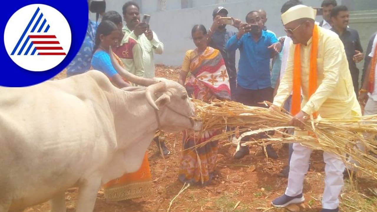 ಕಾಲುಬಾಯಿ ರೋಗ ನಿಗ್ರಹಕ್ಕೆ ಲಸಿಕೆಯೇ ಮಾರ್ಗ: ಸಚಿವ ಚವ್ಹಾಣ್ ಕಾಲುಬಾಯಿ ರೋಗ ನಿಗ್ರಹಕ್ಕೆ ಲಸಿಕೆಯೇ ಮಾರ್ಗ: ಸಚಿವ ಚವ್ಹಾಣ್