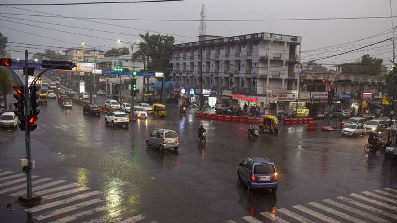 Monsoon Update: मानसून का रास्ता फिर से क्लियर, IMD को उम्मीद आजकल में दिल्ली तक कर सकता है एंट्री