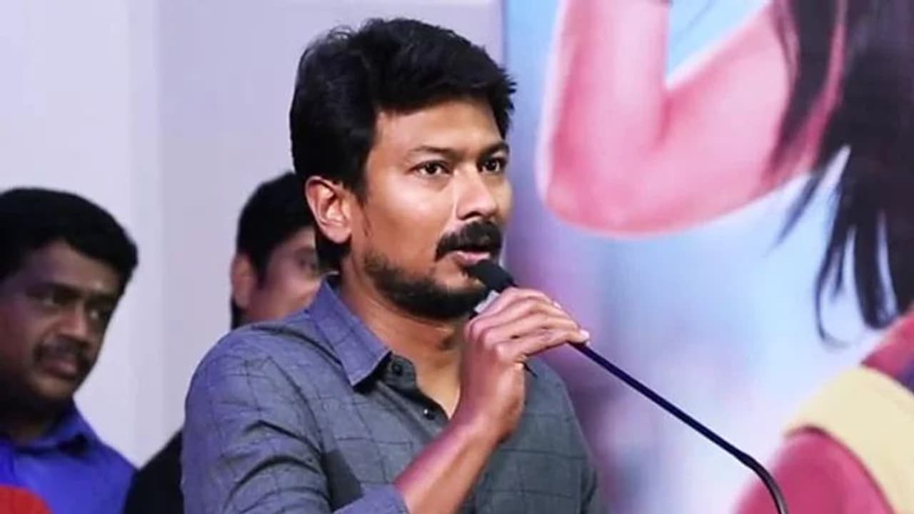 பிரம்மாண்ட வெற்றிவிழா நடத்த உள்ள உதயநிதி... விஜய் முதல் கமல் வரை யார் யாரெல்லாம் கலந்துக்க போறாங்க தெரியுமா? பிரம்மாண்ட வெற்றிவிழா நடத்த உள்ள உதயநிதி... விஜய் முதல் கமல் வரை யார் யாரெல்லாம் கலந்துக்க போறாங்க தெரியுமா?