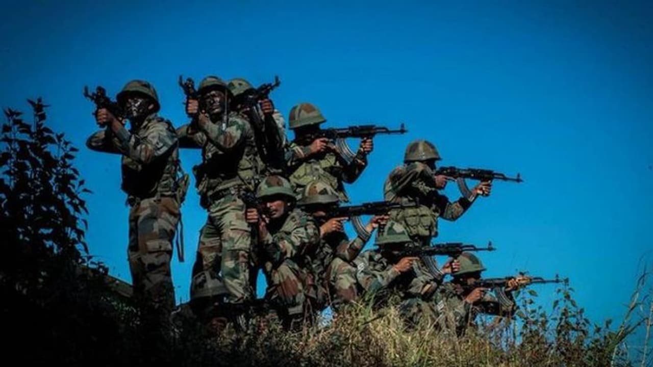 இந்திய ராணுவத்தில் வேலை வேண்டுமா? வெளியானது ஆட்சேர்ப்பு அறிவிப்பு… விண்ணப்பிப்பது எப்படி? இந்திய ராணுவத்தில் வேலை வேண்டுமா? வெளியானது ஆட்சேர்ப்பு அறிவிப்பு… விண்ணப்பிப்பது எப்படி?