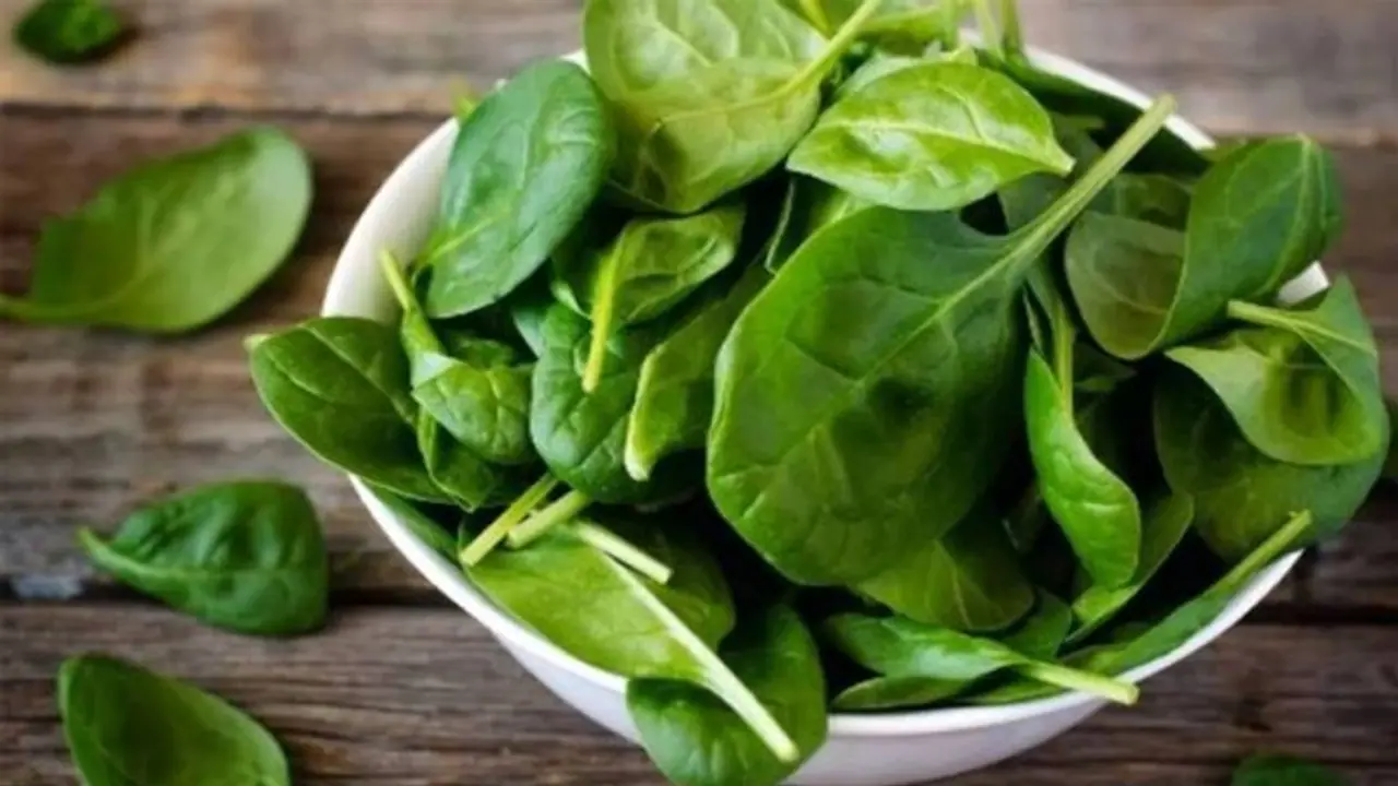 പാലക് ചീര കഴിക്കുന്നത് കൊണ്ടുള്ള ഗുണങ്ങൾ ഇതൊക്കെയാണ് പാലക് ചീര കഴിക്കുന്നത് കൊണ്ടുള്ള ഗുണങ്ങൾ ഇതൊക്കെയാണ്