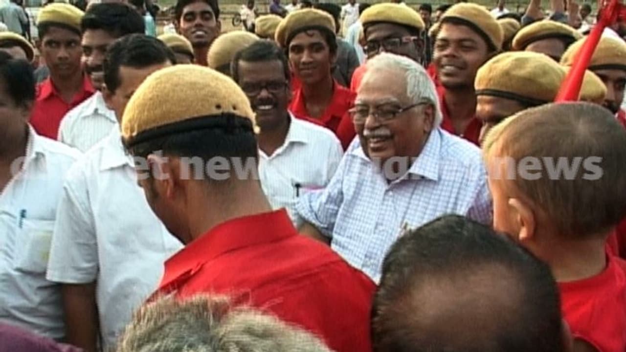 വിട വാങ്ങിയത് അണികളെ അച്ചടക്കം പഠിപ്പിച്ച മാഷ് വിട വാങ്ങിയത് അണികളെ അച്ചടക്കം പഠിപ്പിച്ച മാഷ്