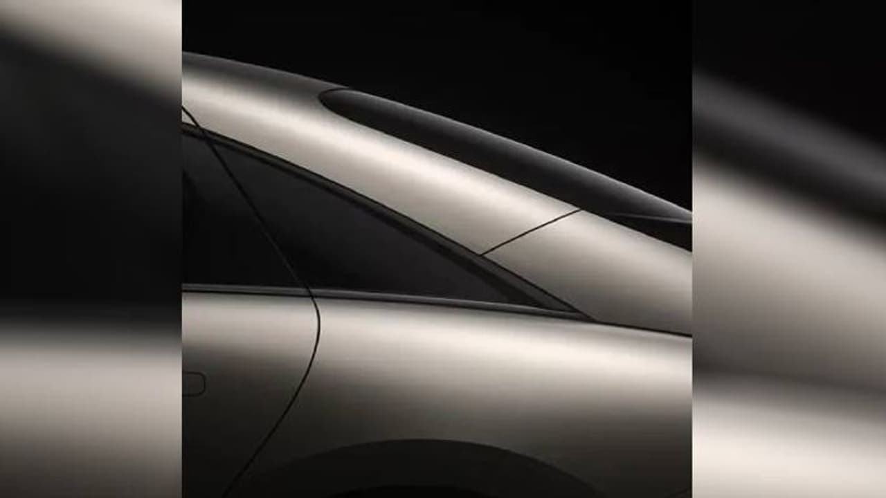 அழகாய் உருவாகும் ஹூண்டாய் எலெக்ட்ரிக் கார்... அசத்தல் டீசர்கள் வெளியீடு..! 