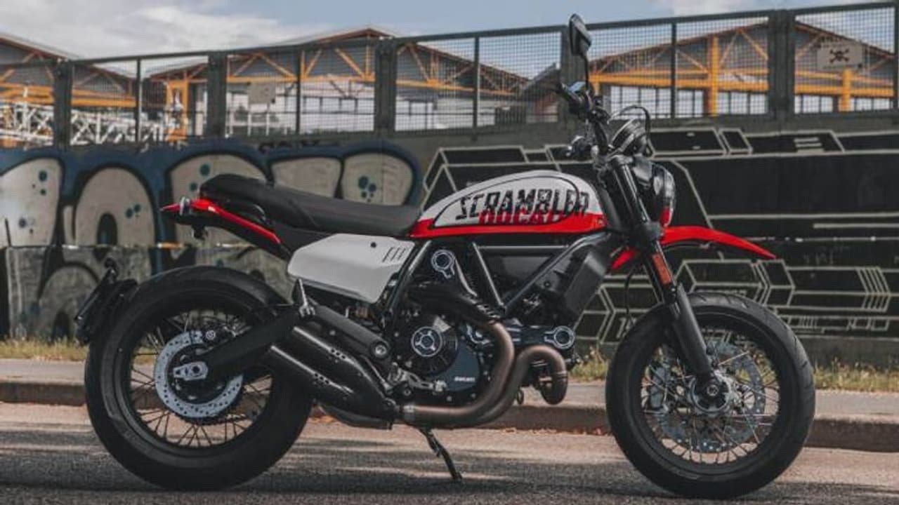 Ducati Scrambler Urban Motard: స్టైలిష్ డుకాటి.. దీనికి లేదు పోటీ.. ధ‌ర కూడా అంతే..!
