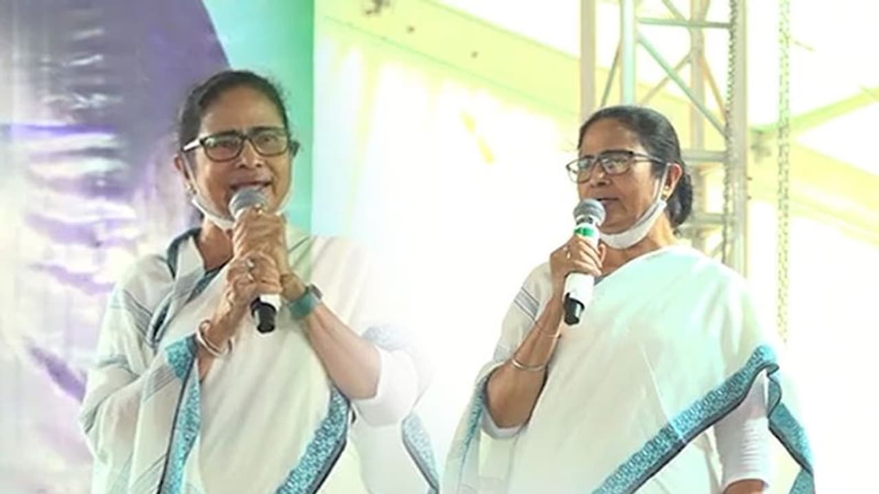 মাত্র ৪ বছরের জন্য অগ্নিবীর নিয়োগ ললিপপ ছাড়া আর কিছুই নয়, আসানসোলে সরব মমতা মাত্র ৪ বছরের জন্য অগ্নিবীর নিয়োগ ললিপপ ছাড়া আর কিছুই নয়, আসানসোলে সরব মমতা