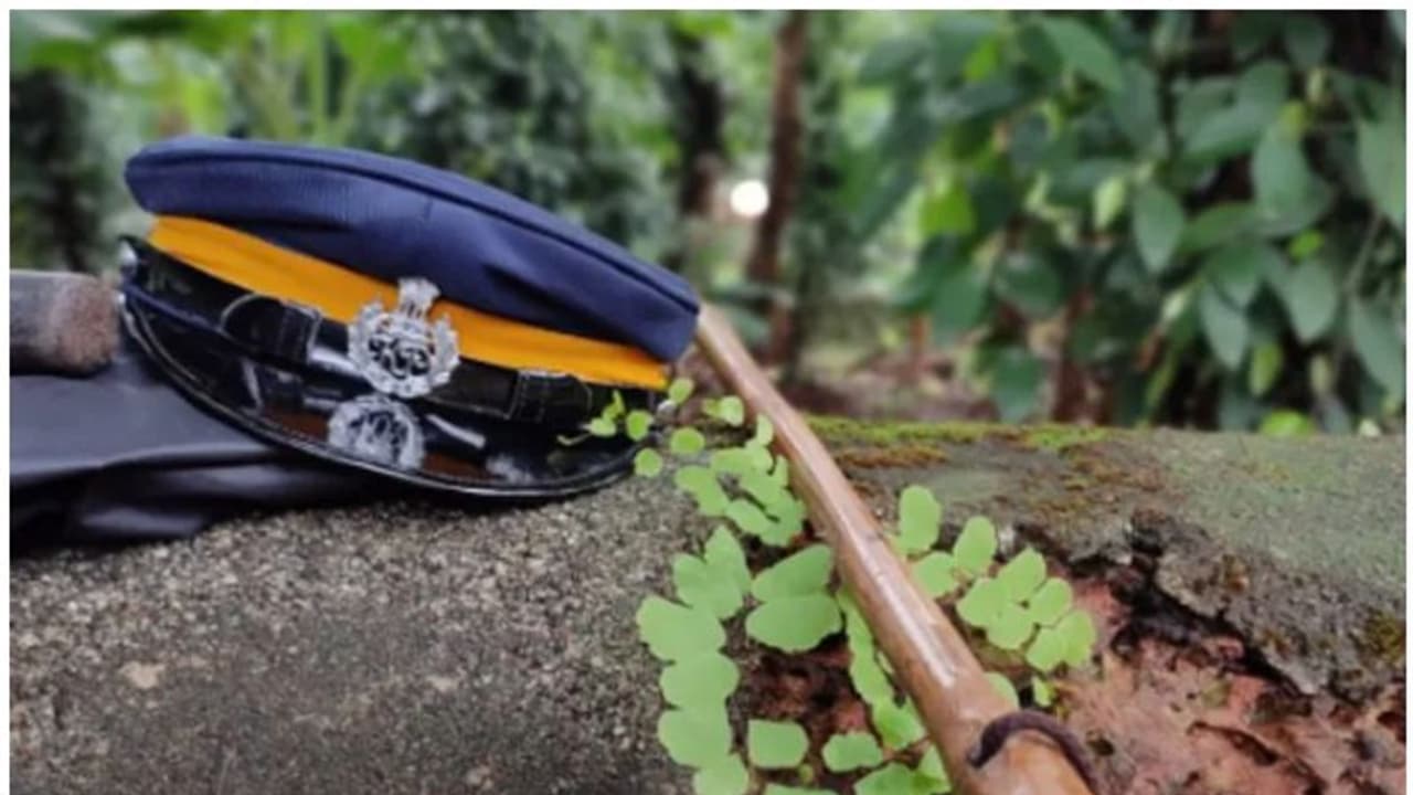 പ്രണയം നടിച്ച് പീഡിപ്പിച്ചെന്ന പരാതിയിൽ പൊലീസുകാരൻ അറസ്റ്റിൽ 