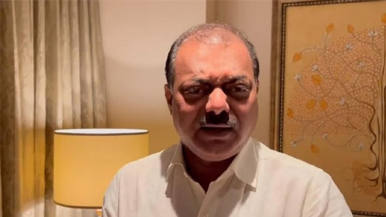 UdaipurTailor Murder के बाद नवीन जिंदल को ईमेल से मिला शॉकिंग वीडियो, VHP ने कहा चैलेंज मंजूर है UdaipurTailor Murder के बाद नवीन जिंदल को ईमेल से मिला शॉकिंग वीडियो, VHP ने कहा चैलेंज मंजूर है