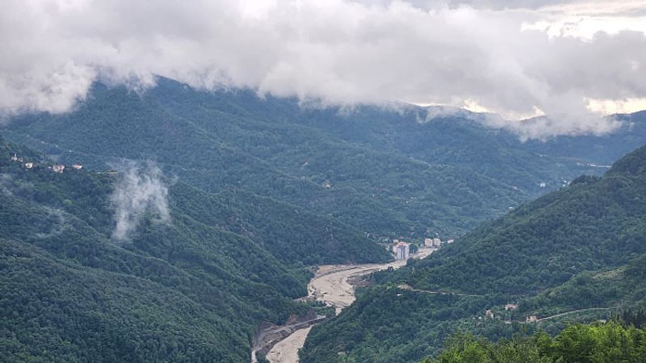 Karnataka Rains; ಉಕ್ಕಿ ಹರಿದು ಅಬ್ಬರಿಸುತ್ತಿವೆ ರಾಜ್ಯದ ನದಿಗಳು!