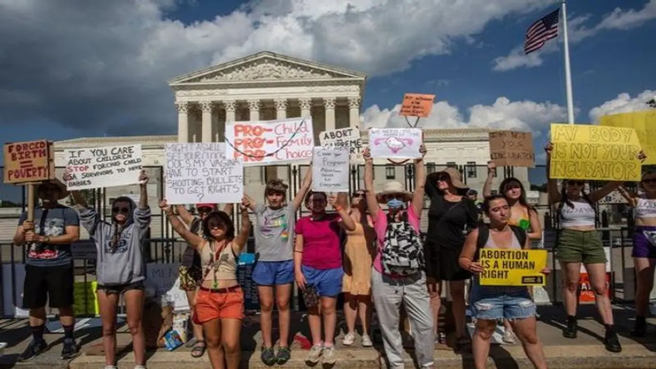 अमरीका में महिलाओं ने दिया नो सेक्स का नारा, जानिए कब कब और कहां कहां हुई है सेक्स स्ट्राइक अमरीका में महिलाओं ने दिया नो सेक्स का नारा, जानिए कब कब और कहां कहां हुई है सेक्स स्ट्राइक