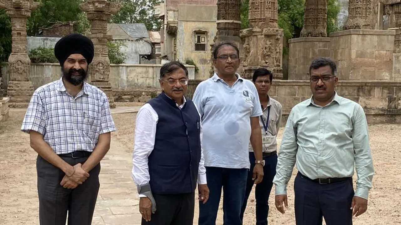 राष्ट्रीय स्मारक प्राधिकरण की टीम ने किया रूद्र महालय मंदिर का दौरा, बनाया जाएगा डिजिटल रिकार्ड राष्ट्रीय स्मारक प्राधिकरण की टीम ने किया रूद्र महालय मंदिर का दौरा, बनाया जाएगा डिजिटल रिकार्ड