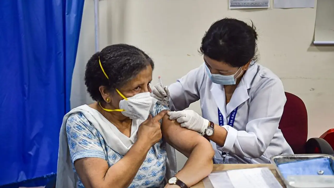 Karnataka makes masks mandatory in indoor locations, testing must for flu like symptoms