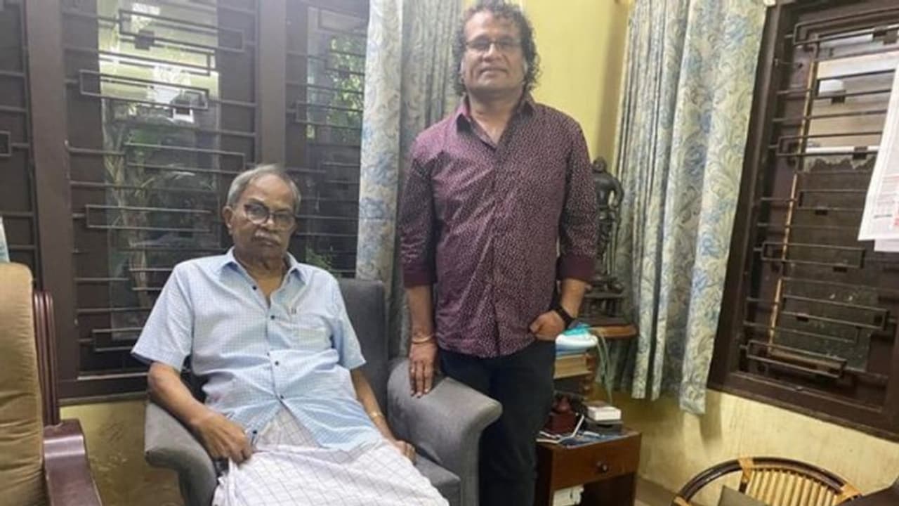 'കുഞ്ഞാലിക്ക് ഹരീഷിന്റെ മുഖമാണെന്ന് പ്രിയൻസാർ പറഞ്ഞ അന്ന് ഉറങ്ങിയില്ല'; ഹരീഷ് പേരടി 'കുഞ്ഞാലിക്ക് ഹരീഷിന്റെ മുഖമാണെന്ന് പ്രിയൻസാർ പറഞ്ഞ അന്ന് ഉറങ്ങിയില്ല'; ഹരീഷ് പേരടി