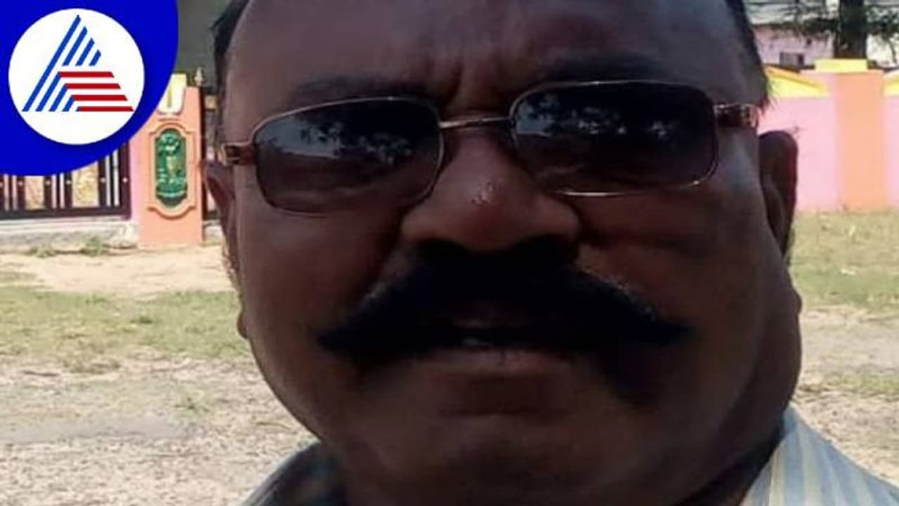 ತುಮಕೂರು: ಮಹಿಳೆ ಮೇಲೆ ಅತ್ಯಾಚಾರಕ್ಕೆ ಯತ್ನ: ಕಾಮುಕ ಪೊಲೀಸಪ್ಪ ಅರೆಸ್ಟ್..! ತುಮಕೂರು: ಮಹಿಳೆ ಮೇಲೆ ಅತ್ಯಾಚಾರಕ್ಕೆ ಯತ್ನ: ಕಾಮುಕ ಪೊಲೀಸಪ್ಪ ಅರೆಸ್ಟ್..!