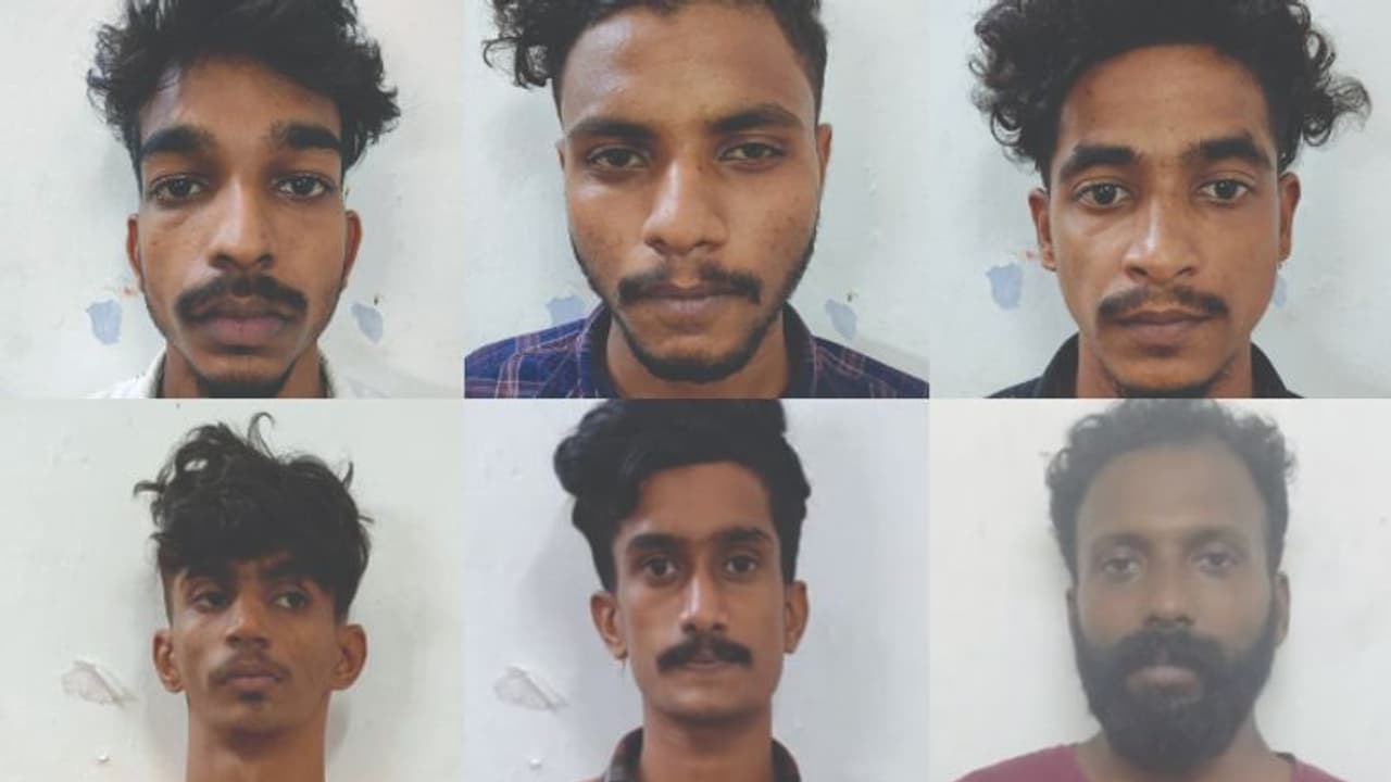 പൂട്ടിക്കിടന്ന വീടിനുള്ളിൽ നിന്ന് 17 പവനോളം സ്വർണാഭരണം കവർന്ന കേസിൽ ആറ് പേർ പിടിയിൽ പൂട്ടിക്കിടന്ന വീടിനുള്ളിൽ നിന്ന് 17 പവനോളം സ്വർണാഭരണം കവർന്ന കേസിൽ ആറ് പേർ പിടിയിൽ