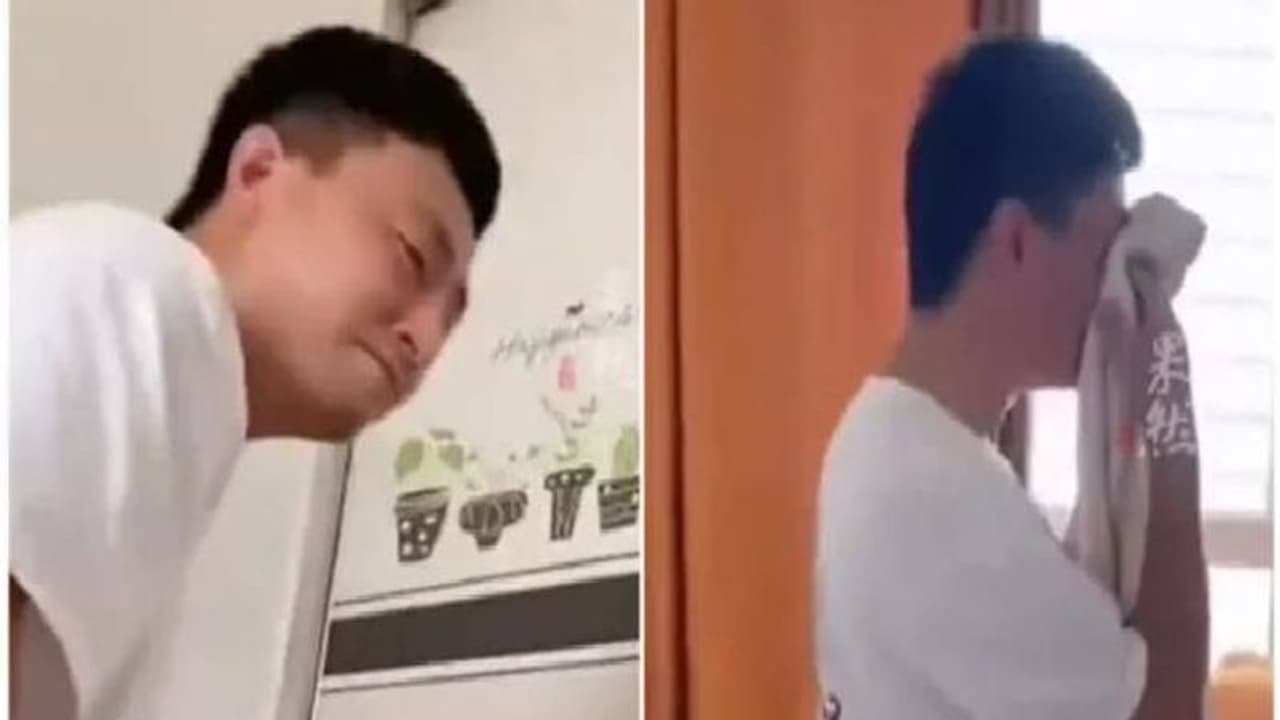 ഒരുകൊല്ലം കൂടെയിരുന്ന് പഠിപ്പിച്ചു, മകന് കണക്കിൽ നൂറിൽ ആറ് മാർക്ക്, പൊട്ടിക്കരഞ്ഞ് അച്ഛൻ