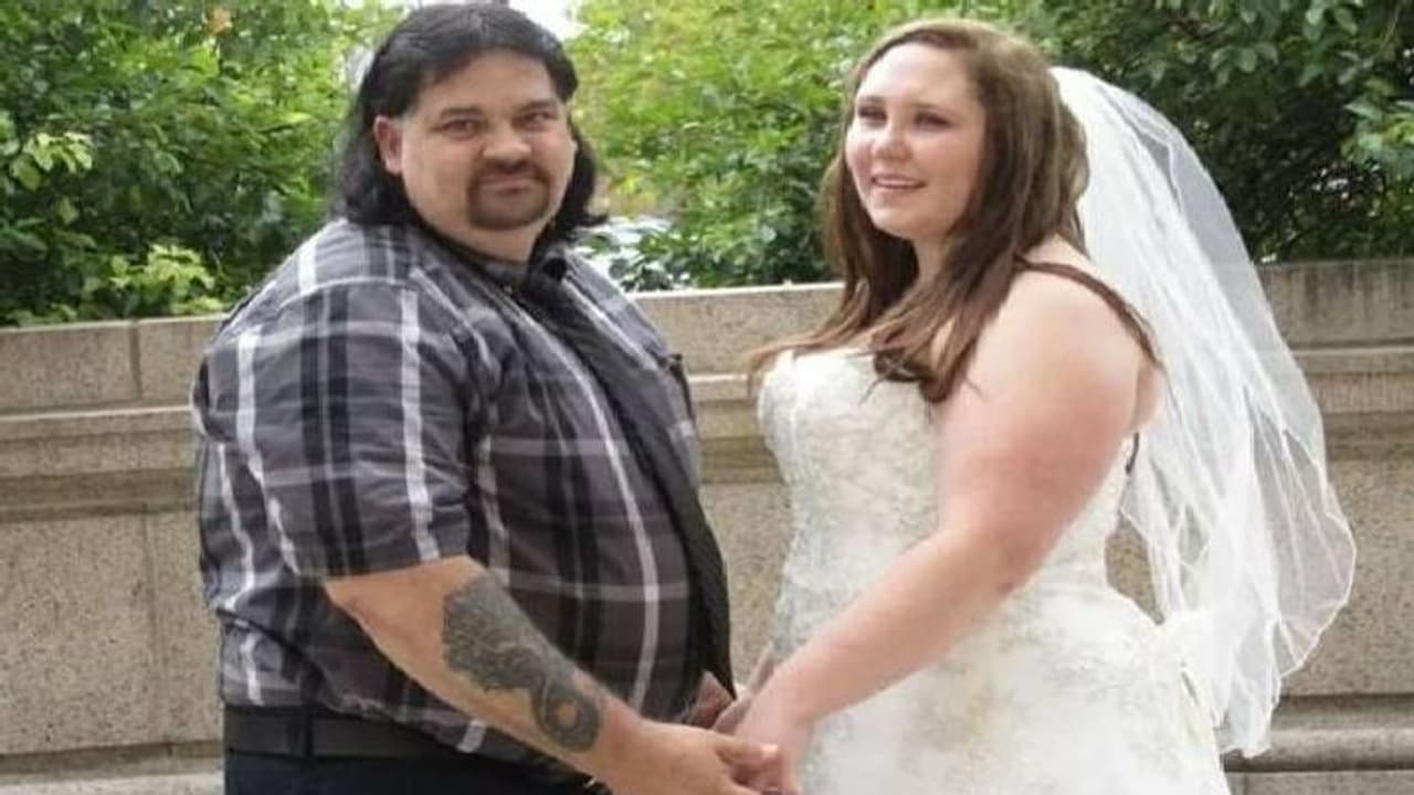 മുൻ കാമുകന്റെ അച്ഛനെ പ്രണയിച്ച് വിവാഹം കഴിച്ച് യുവതി! മുൻ കാമുകന്റെ അച്ഛനെ പ്രണയിച്ച് വിവാഹം കഴിച്ച് യുവതി!