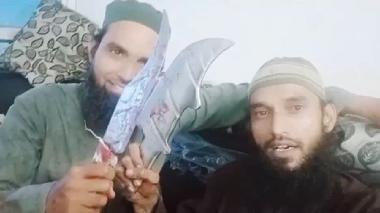 ഉദയ്പൂര് കൊലപാതകം; പ്രതികളെ എന്ഐഎ കസ്റ്റഡിയില് വിട്ടു, പാകിസ്ഥാന് പങ്കിന് തെളിവുണ്ടെന്ന് ഉദ്യോഗസ്ഥര് ഉദയ്പൂര് കൊലപാതകം; പ്രതികളെ എന്ഐഎ കസ്റ്റഡിയില് വിട്ടു, പാകിസ്ഥാന് പങ്കിന് തെളിവുണ്ടെന്ന് ഉദ്യോഗസ്ഥര്