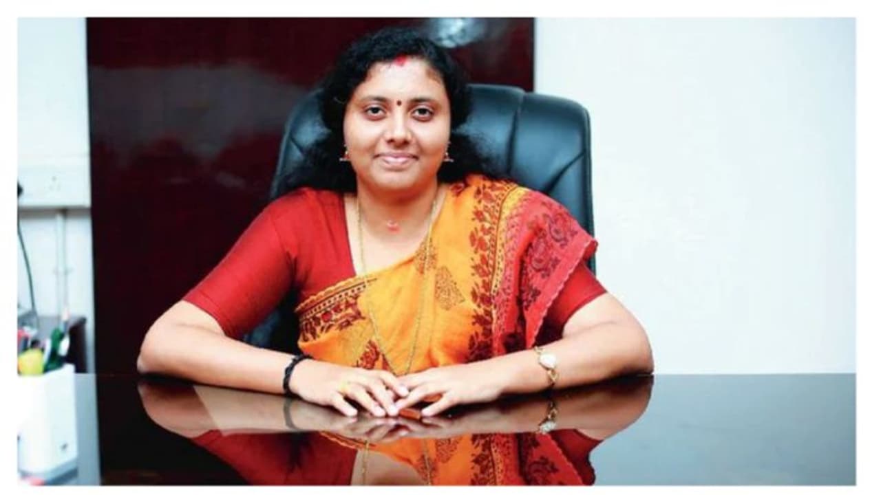 അതിരപ്പള്ളിയില്‍ വളര്‍ത്തുമൃഗങ്ങളിലേക്ക് ആന്ത്രാക്സ് പടര്‍ന്നിട്ടില്ല; ആശങ്ക വേണ്ടെന്നും ജില്ലാ കളക്ടര്‍