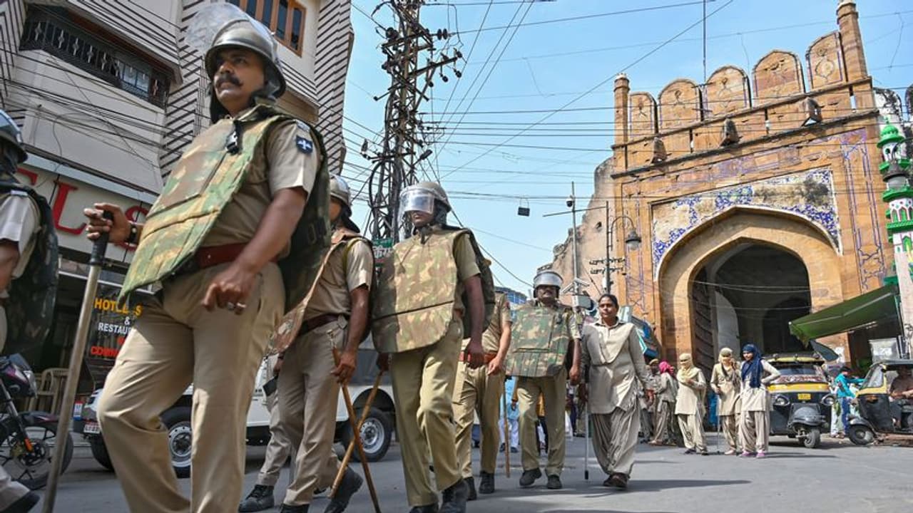 நுபுர் சர்மா ஆதரவாளர்கள் கொலை வழக்கு தீவிரம் காட்டும் அமித்ஷா!